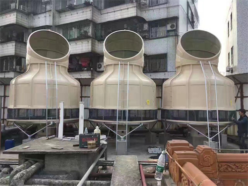 玻璃鋼冷卻塔的制冷效率高及所占空間范圍小,玻璃鋼冷卻塔制作流程