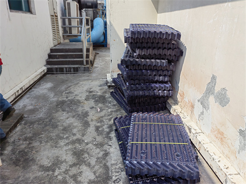 怎樣解決冷卻塔出現的噪音,冷卻塔填料怎樣更換